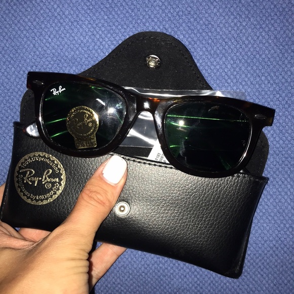 Ray Bans - Picture 4 of 5